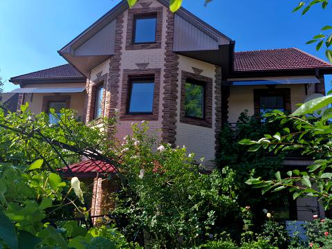 будинок за адресою Вишнева вул.