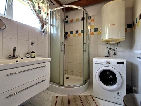 дом по адресу Лісова