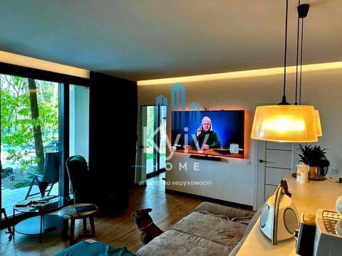 будинок за адресою Першотравнева вул.