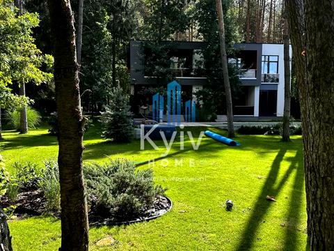 будинок за адресою Першотравнева вул.