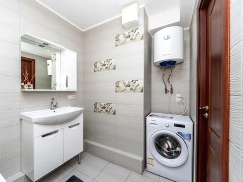 квартира за адресою Софії Русової вул., 7