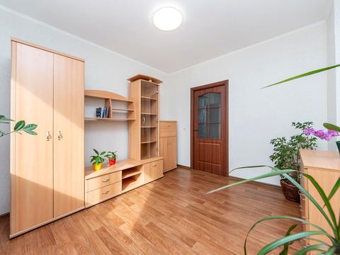 квартира за адресою Софії Русової вул., 7