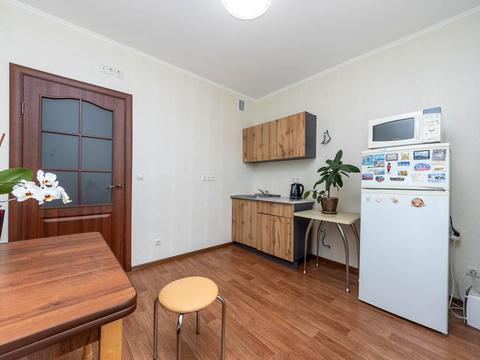 квартира за адресою Софії Русової вул., 7