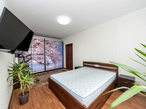 квартира за адресою Софії Русової вул., 7