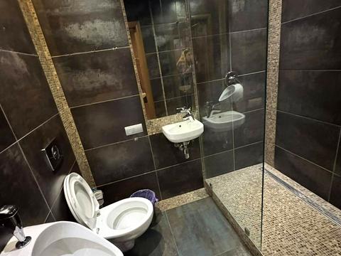 коммерческая по адресу Хрестовый пер. (Николая Гайцана ул.), 2