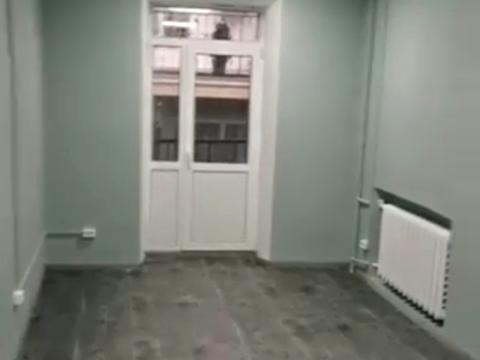 комерційна за адресою Хрещатик вул. (Kreschatic), 44А