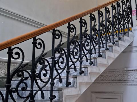 комерційна за адресою Хрещатик вул., 44