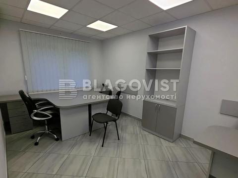 комерційна за адресою Урлівська вул., 20