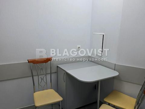 комерційна за адресою Урлівська вул., 20