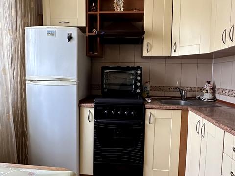 квартира за адресою Довженка вул., 12