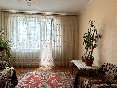 квартира за адресою Довженка вул., 12