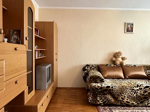 квартира за адресою Довженка вул., 12