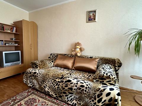 квартира за адресою Довженка вул., 12