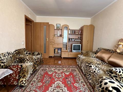 квартира за адресою Довженка вул., 12