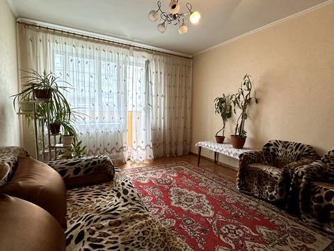 квартира за адресою Довженка вул., 12