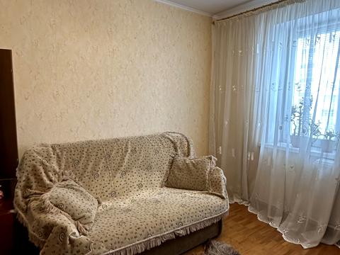 квартира за адресою Довженка вул., 12