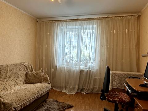 квартира за адресою Довженка вул., 12