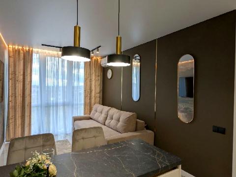 квартира за адресою Богдана Хмельницького вул., 1