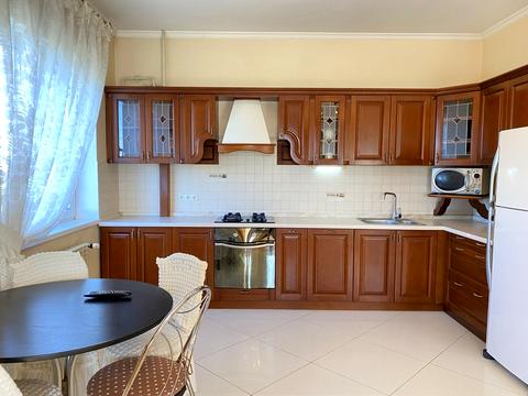 квартира за адресою Івана Дяченка вул., 20Б