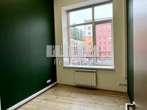 комерційна за адресою Глибочицька вул., 17