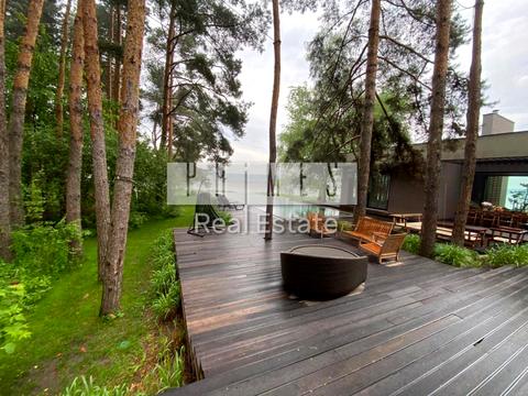 будинок за адресою Вишнева