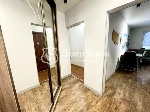 квартира за адресою Софії Русової вул., 5-Б