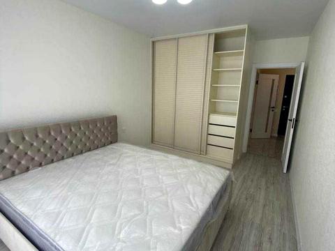 квартира за адресою Дніпровська набережна вул., 15-Є