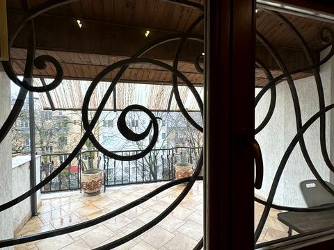 квартира за адресою Євгена Коновальця вул. (), 17