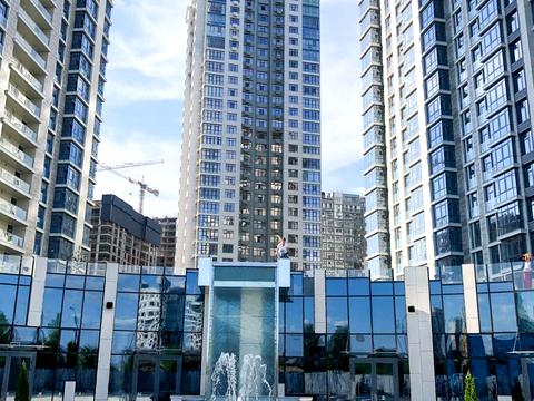 комерційна за адресою Андрія Верхогляда вул. (Михайла Драгомирова), 15-Б