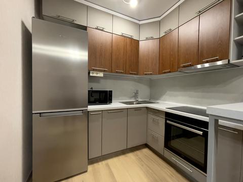 квартира за адресою Салютна вул., 2к16