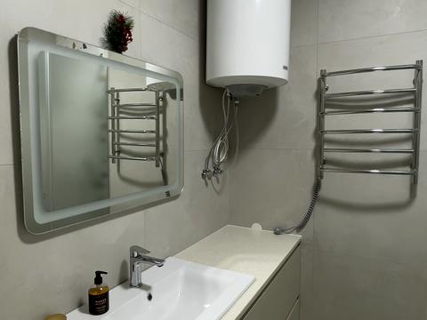 квартира за адресою Салютна вул., 2к16