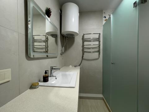 квартира за адресою Салютна вул., 2к16