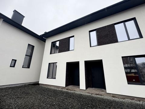 будинок за адресою Ольги Кобилянської вул. (Достоєвського), 2