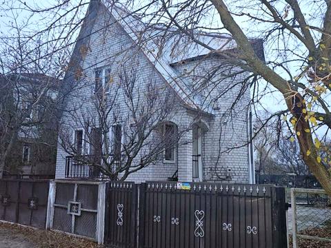 будинок за адресою с. Піщанка, Малинова, 4