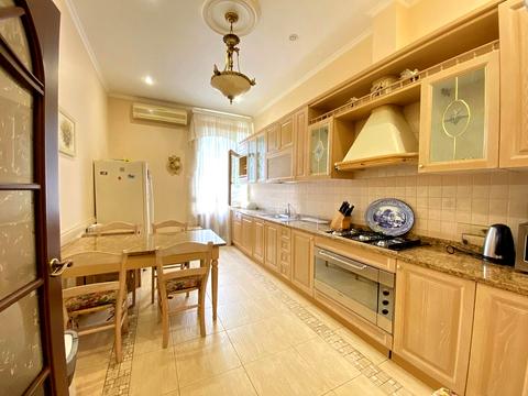 квартира за адресою Євгена Чикаленка вул. (Пушкінська), 32-Б