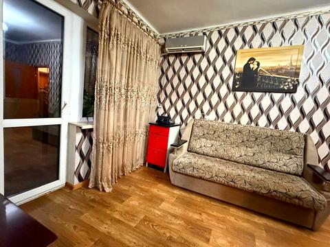 квартира по адресу Романа Кармена ул., 15