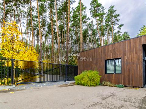 будинок за адресою Успішна, 20