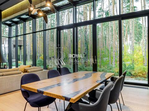 будинок за адресою Успішна, 20