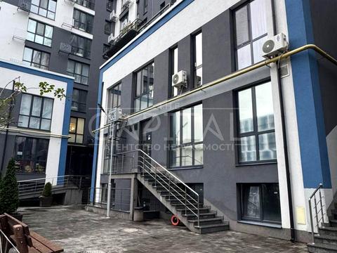 комерційна за адресою Центральна вул., 19