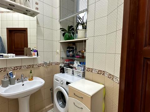 квартира за адресою Олександра Кониського вул. (), 6