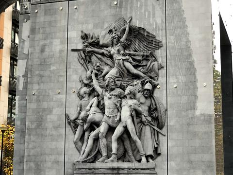 квартира по адресу Джона Маккейна ул. (Кудри Ивана), 1