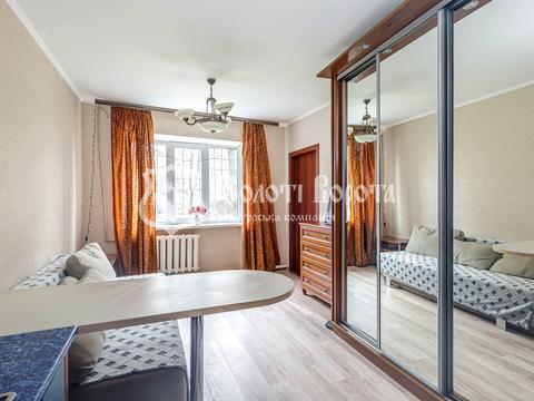 квартира за адресою Сім'ї Стешенків вул. (Тимофія Строкача), 9