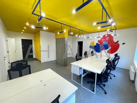 комерційна за адресою Євгена Сверстюка вул. (Марини Раскової), 6-Е