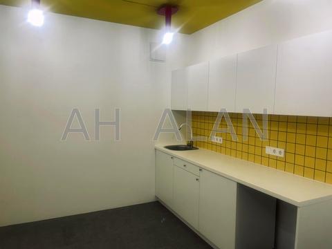 комерційна за адресою Євгена Сверстюка вул. (Марини Раскової), 6-Е