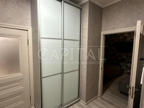 квартира за адресою Академіка Писаржевського вул., 8