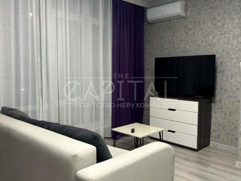 квартира за адресою Академіка Писаржевського вул., 8