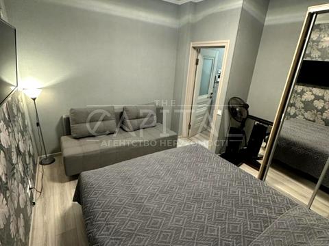 квартира за адресою Академіка Писаржевського вул., 8