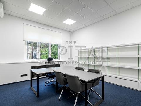 комерційна за адресою Євгена Чикаленка вул. (Пушкінська), 34