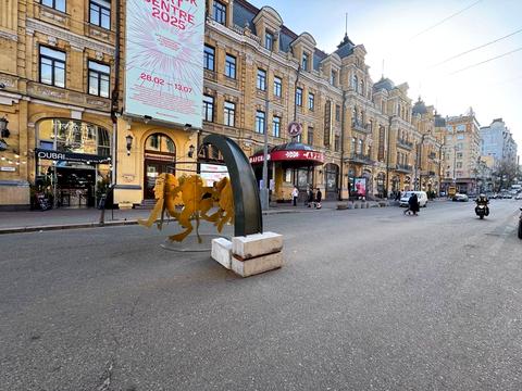 коммерческая по адресу Большая Васильковская ул. (Красноармейская), 1-3