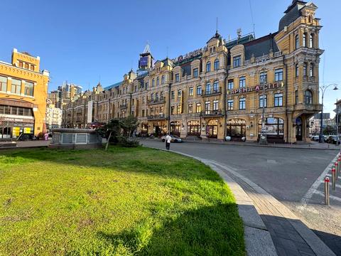 коммерческая по адресу Большая Васильковская ул. (Красноармейская), 1-3